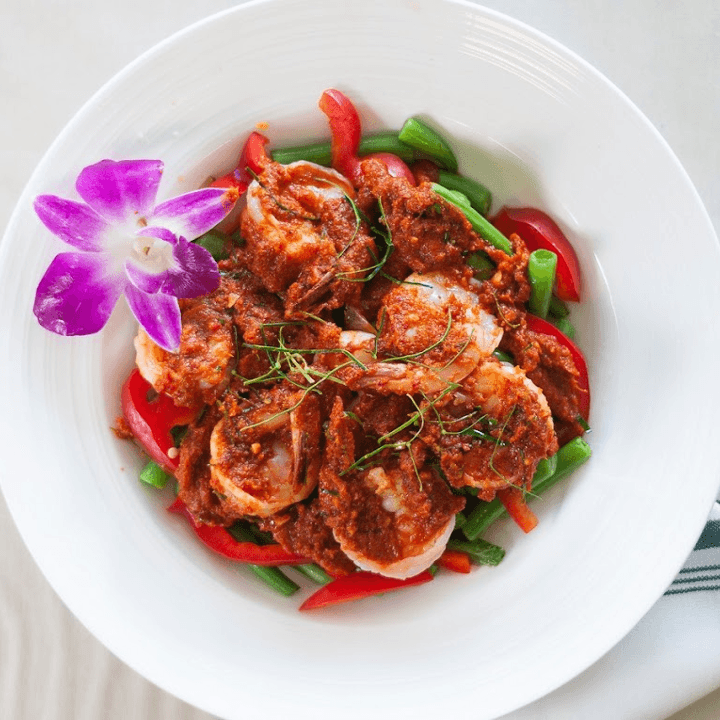 Serving Authentic Thai Cuisine