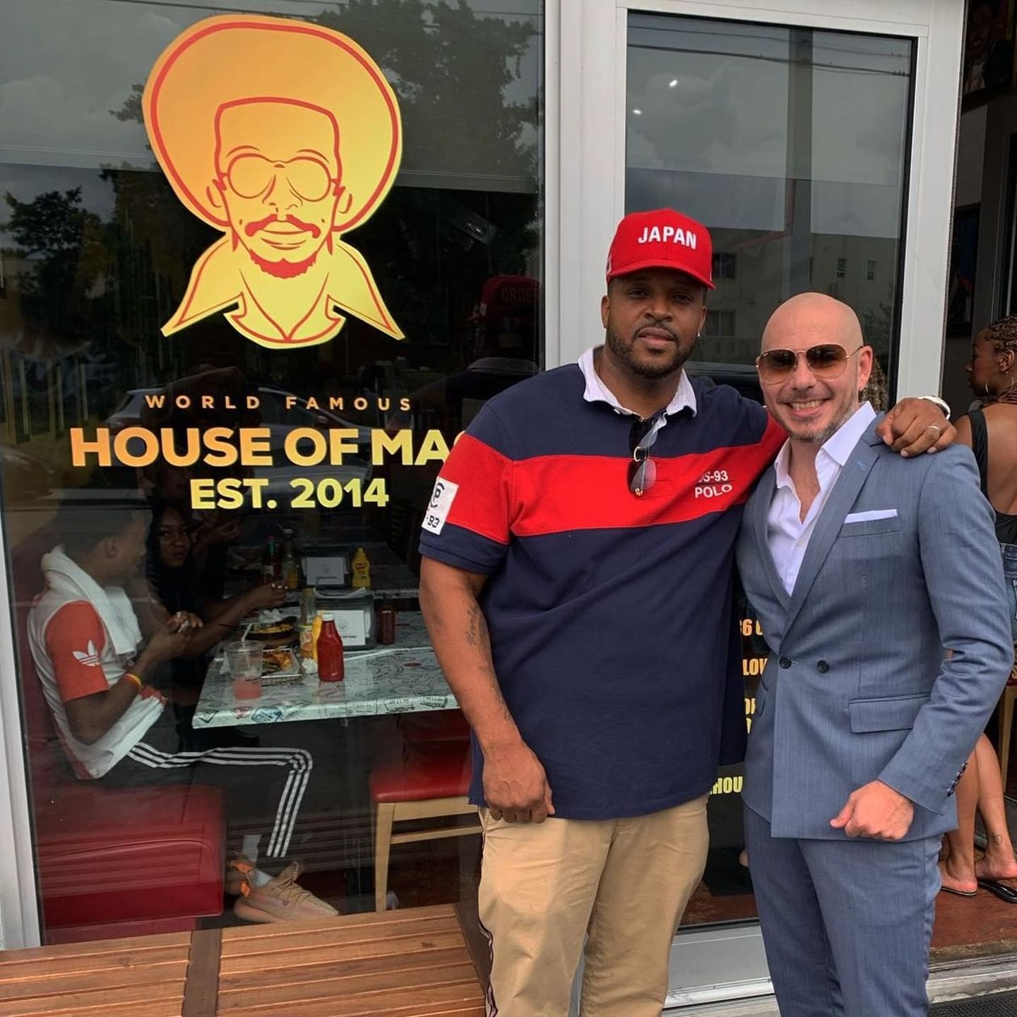 Pitbull's Manager Gave It Up To Make Mac & Cheese