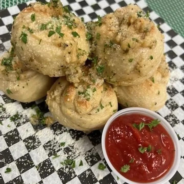 Garlic Knots to your Heart's Content