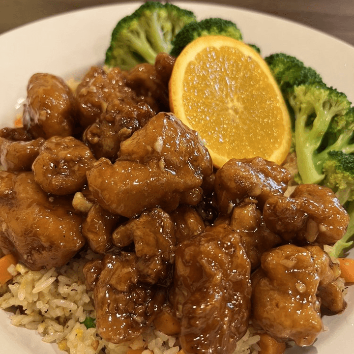 Serving Wide Range of Vietnamese Cuisine