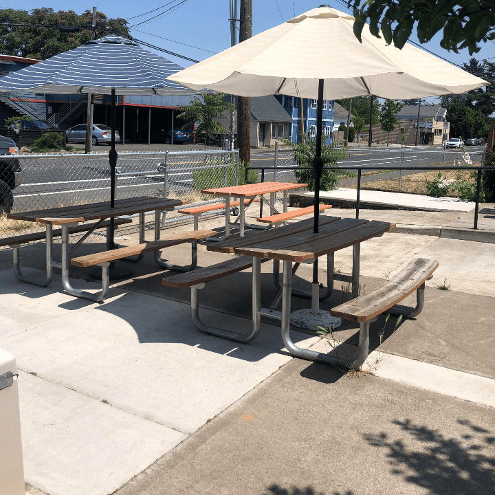 Outdoor Tables Woodstock's Location