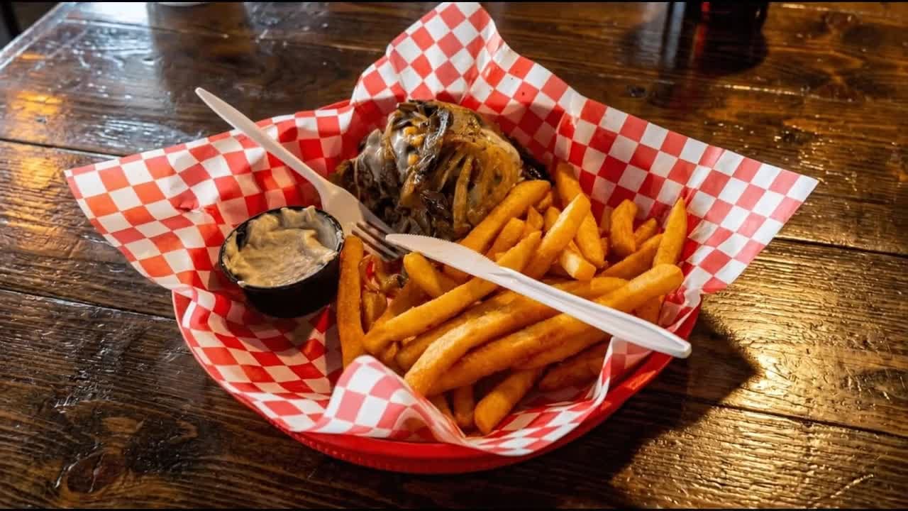 Best Bar in Mentor-On-The-Lake, OH | Lucky Dogs Pub | Bar near me