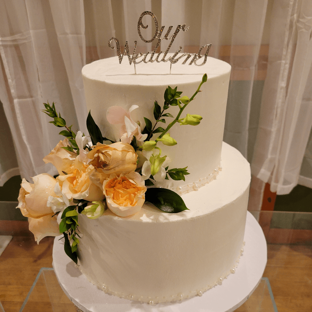 Order your Custom Cake Today!