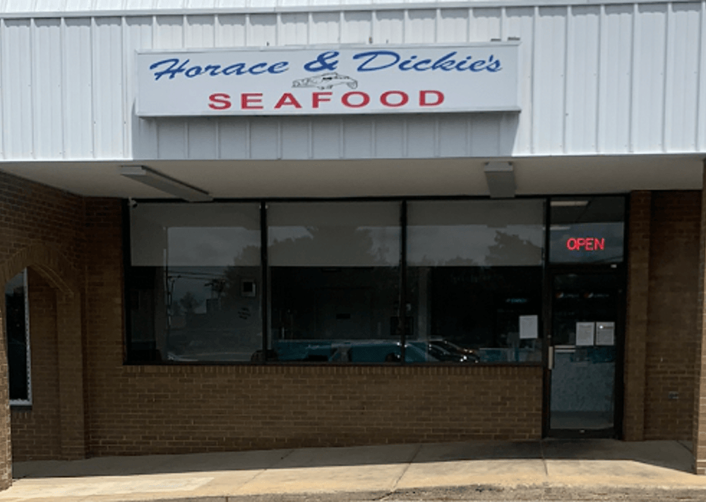 Fresh seafood any way you want it: Dine-in, carryout, delivery, and even wholesale!