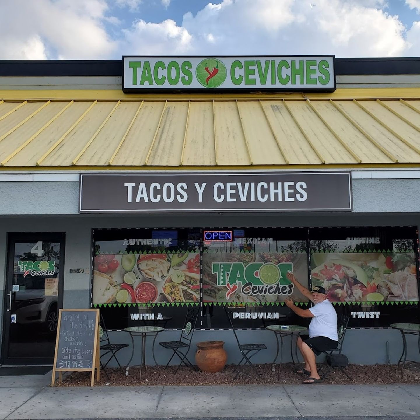Welcome To Tacos y Ceviches!