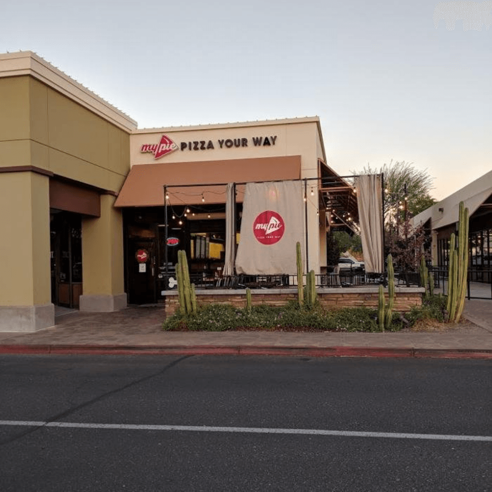 The Alabama pizza place built on 'a pie and a prayer' 