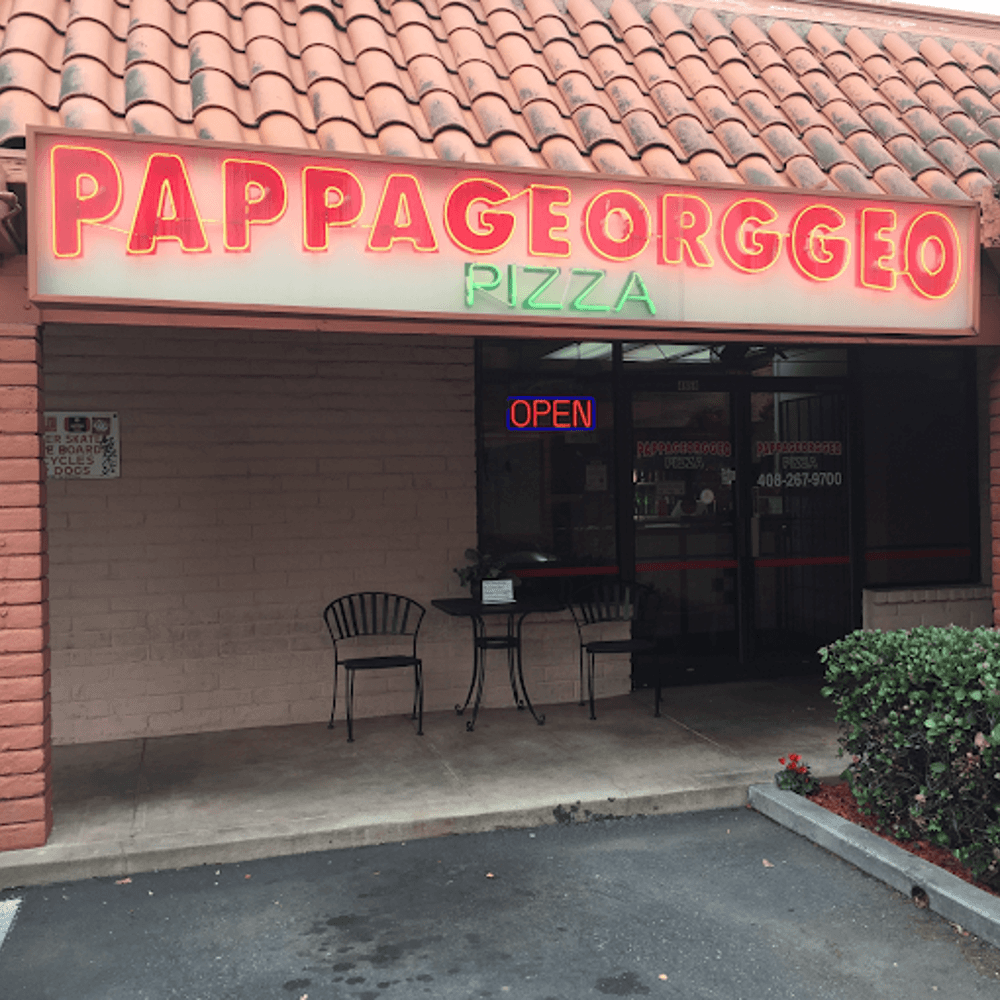 About Pappa Georggeo Pizza