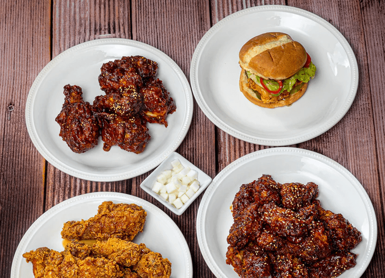 Best Boneless Sauce in Los Angeles Hook Chicken Crenshaw