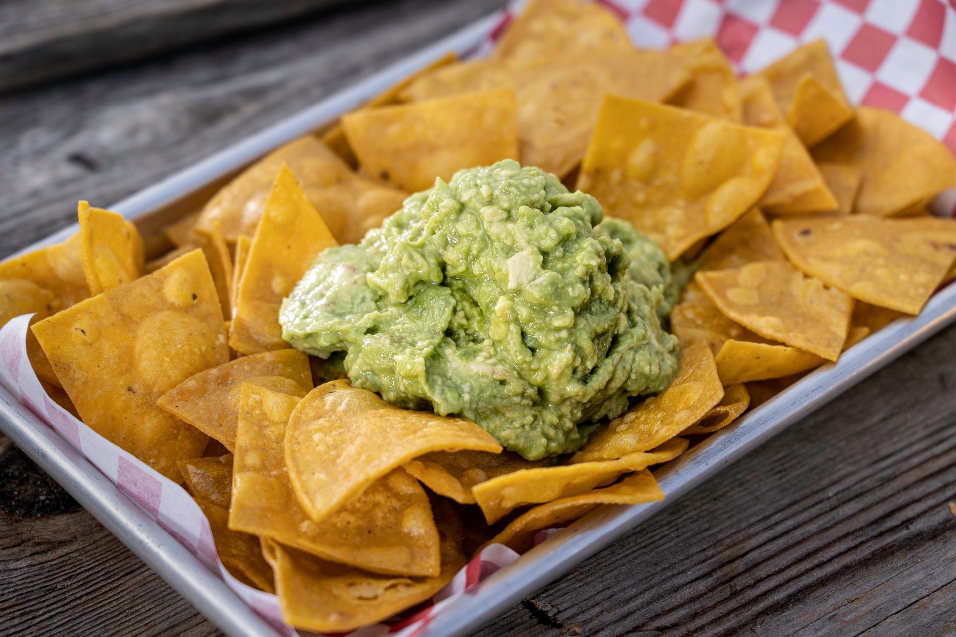 4 oz of Guacamole & Chips.