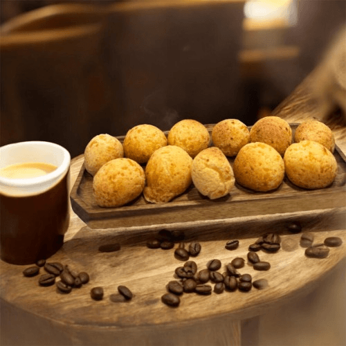 Cuñapé 2 Pieces (Bolivian Cheese Bread).