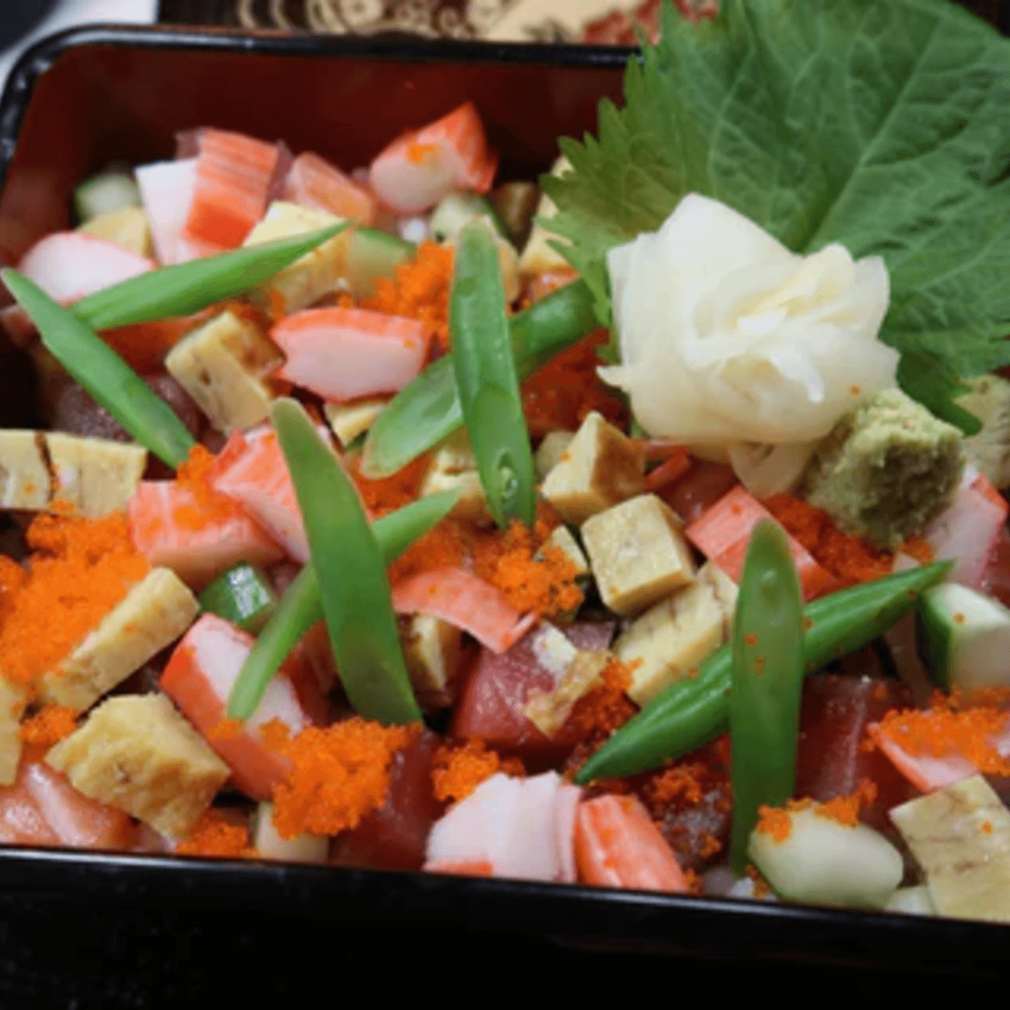 Chirashizushi (Scattered Sashimi Rice Bowl) 