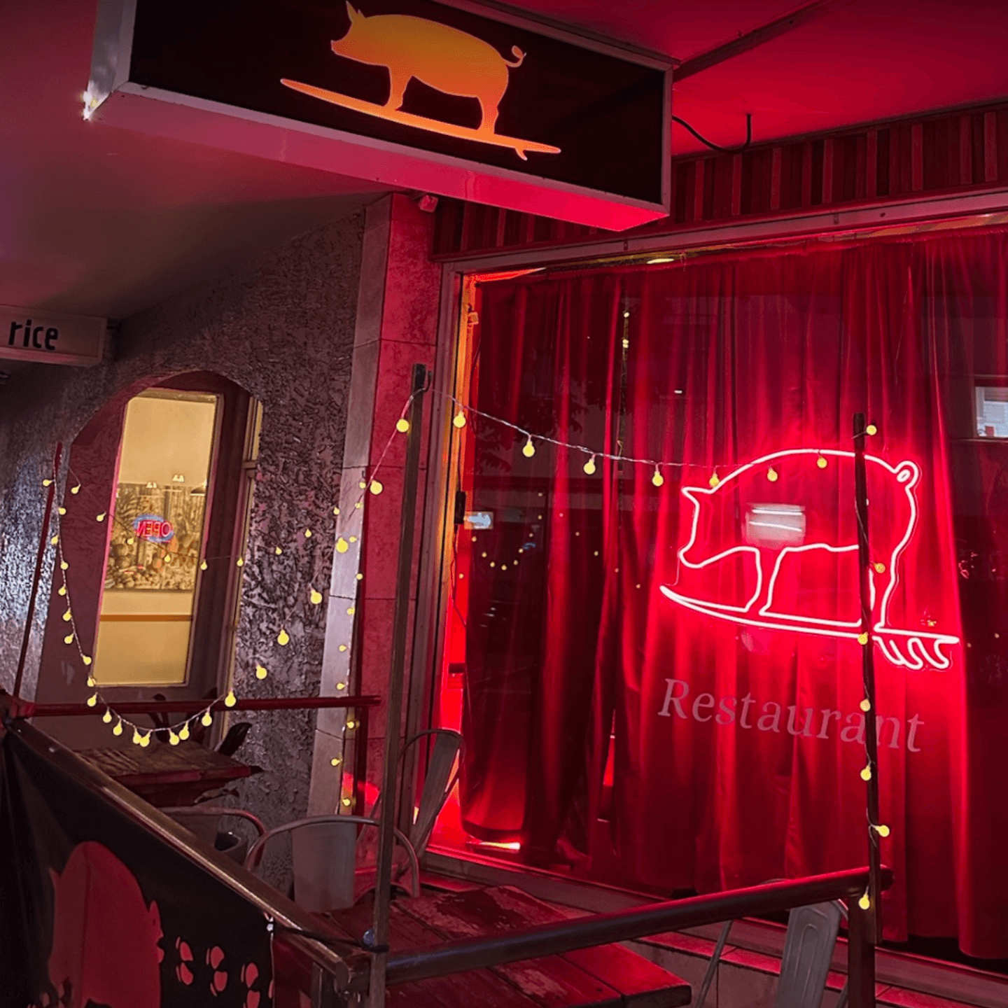 The Surfing Pig Hawaii