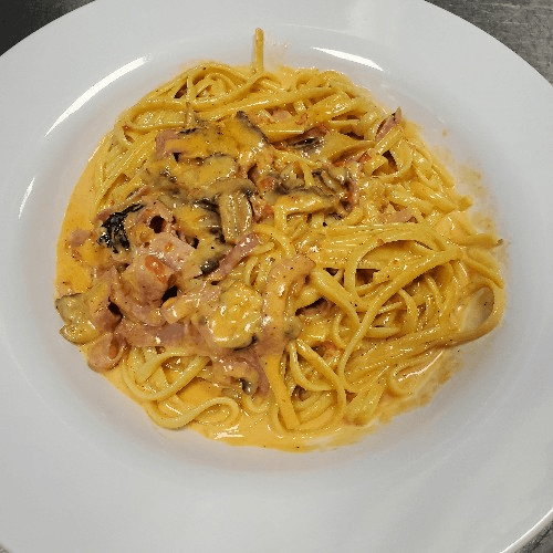 Pasta with Pink Sauce
