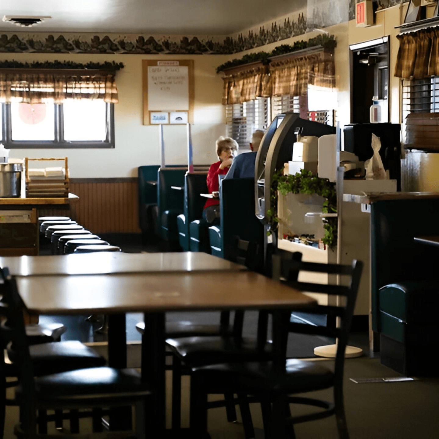 Welcome to Studebaker's Country Restaurant- Urbana