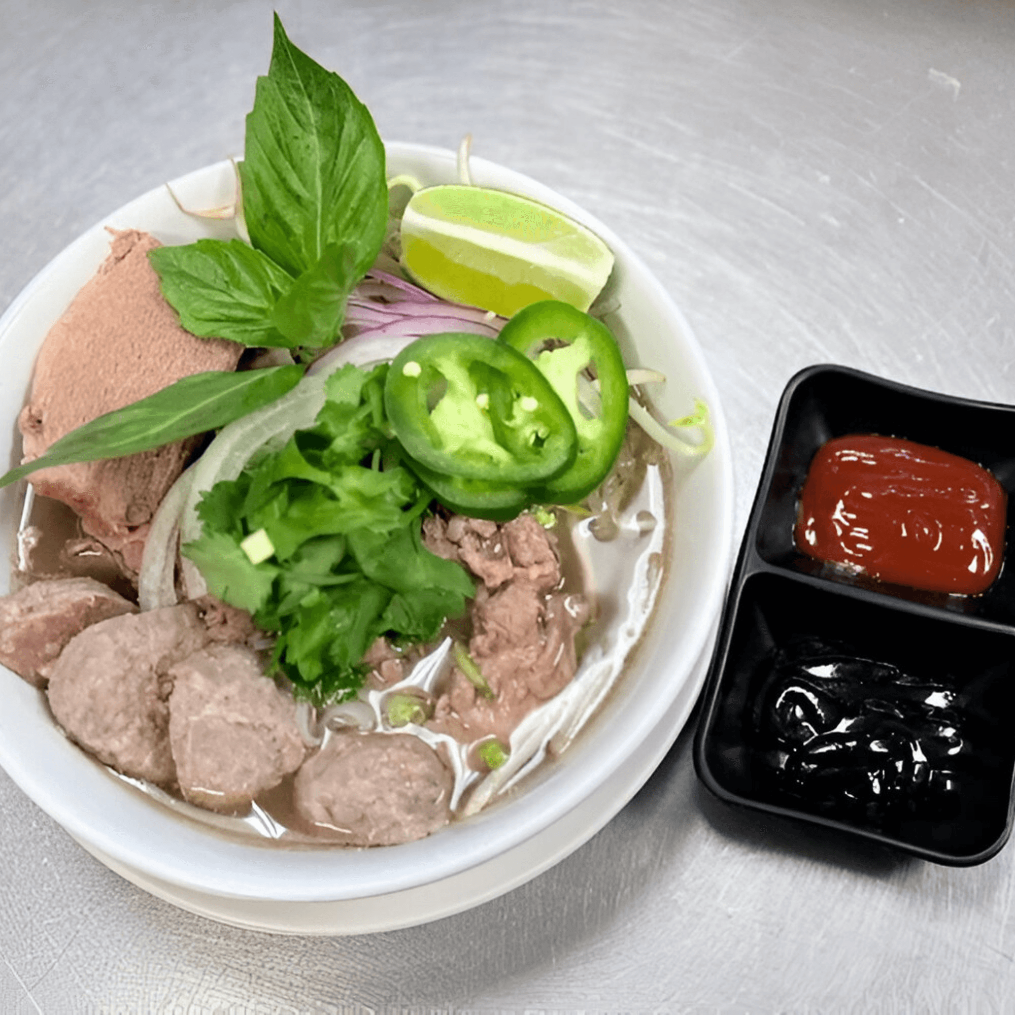 Phatt Pho n' Sushi gallery image #2
