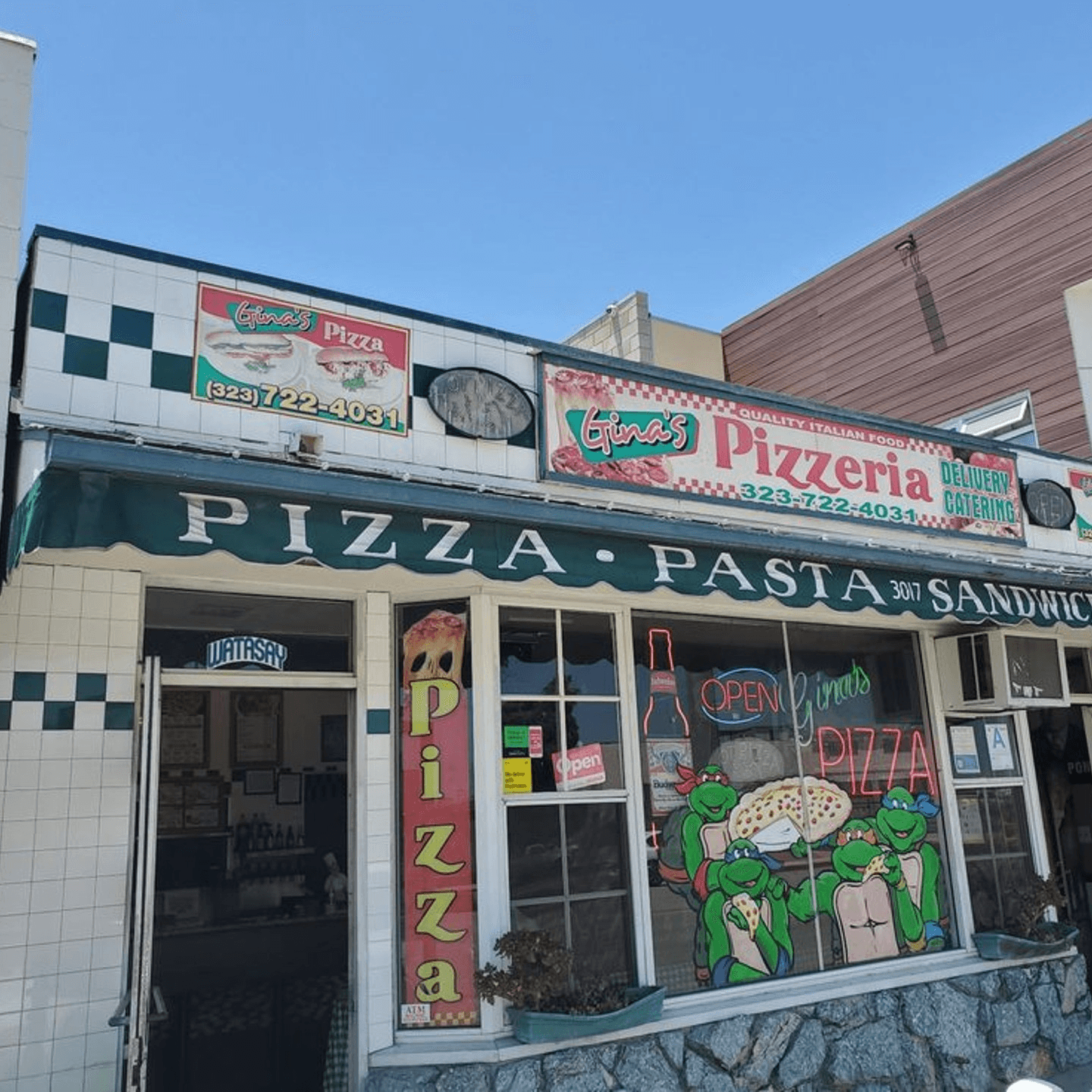 Gina’s Pizzeria: Real Pizza, Real Flavor🍕