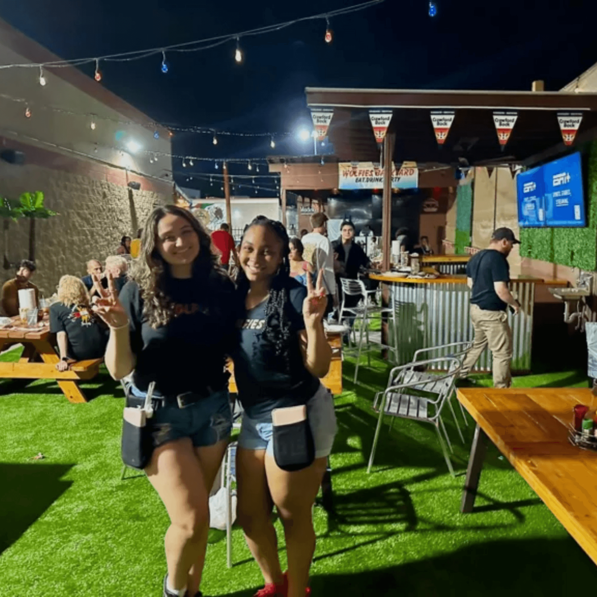 Wolfies Restaurant and Sports Bar gallery image #8