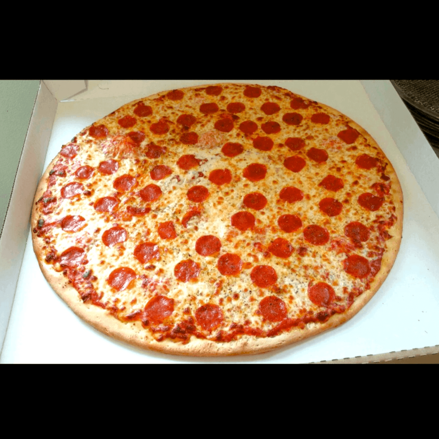 Vinny's Hurricane Pizza