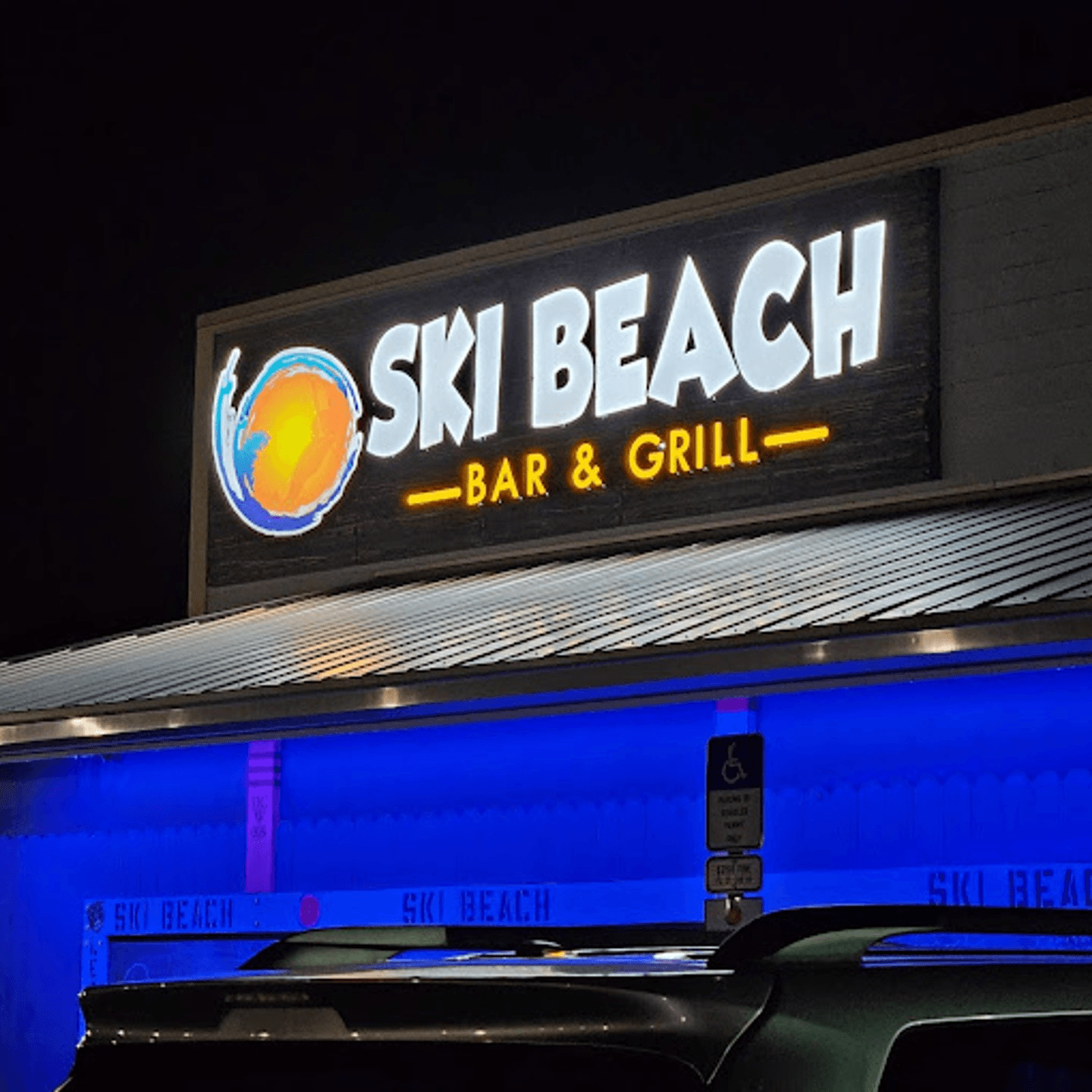 Welcome to Ski Beach Bar & Grill!