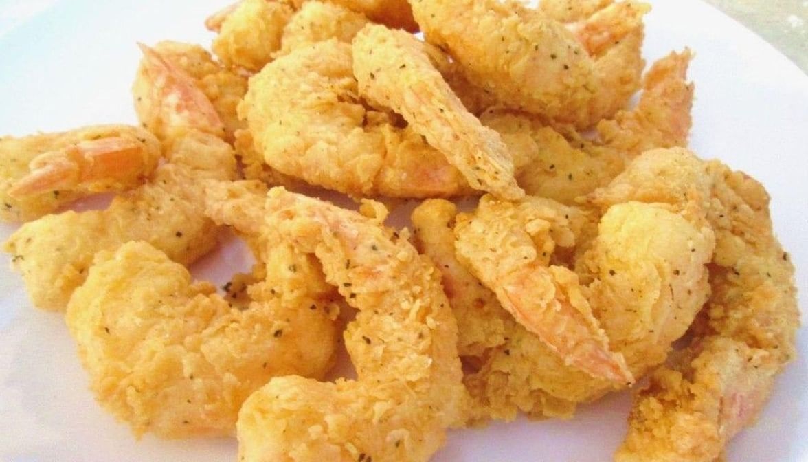 Fried Shrimp Delights: Diner Classics