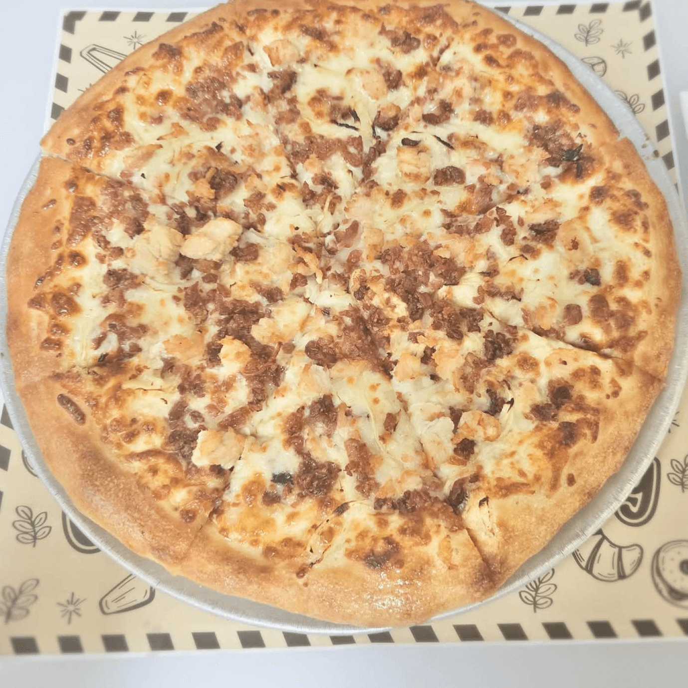 LG Chicken Alfredo Pizza.