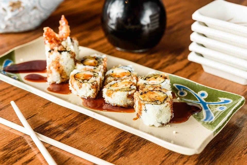Shrimp Tempura Roll •.