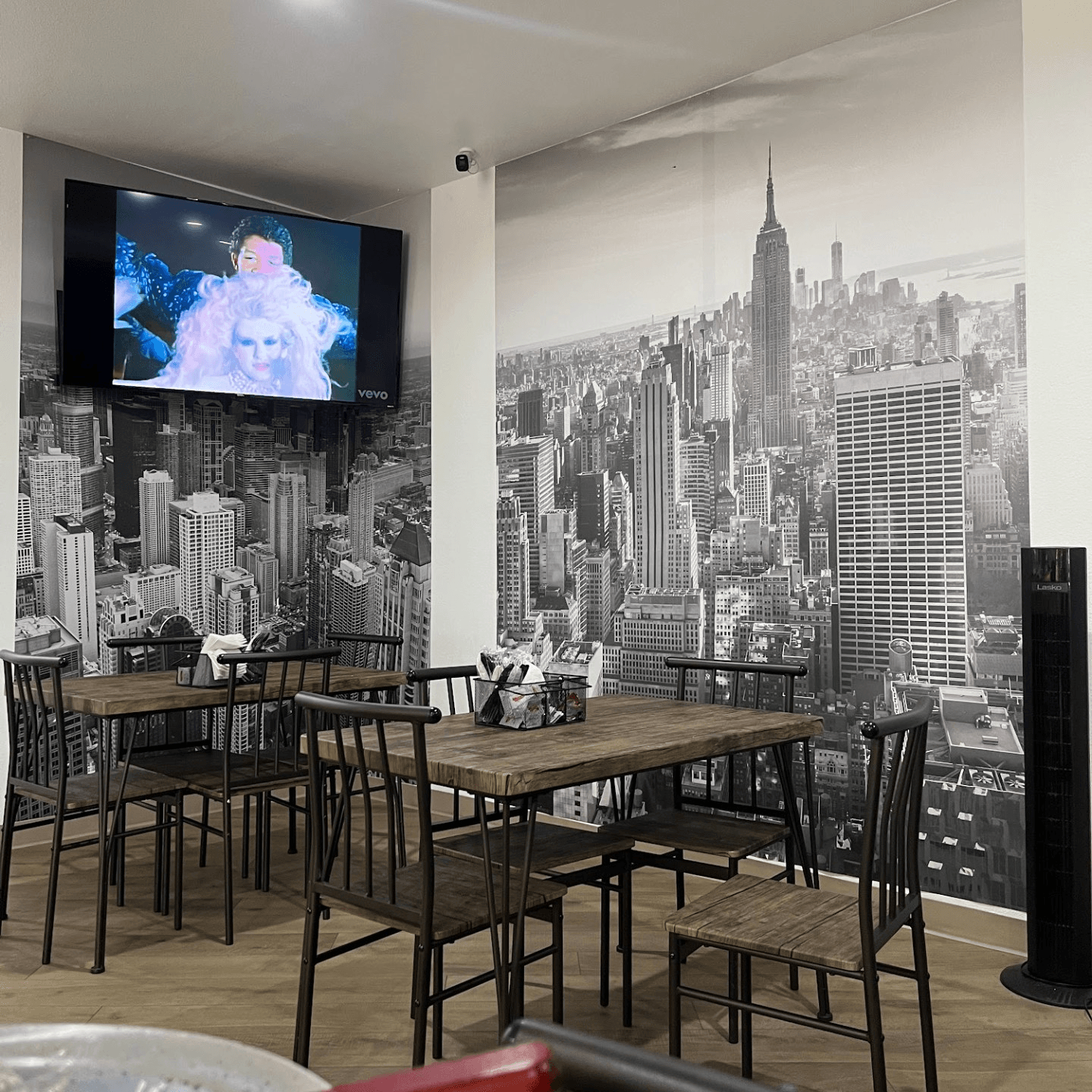 A Family Dream with East Coast Flavor 🍕