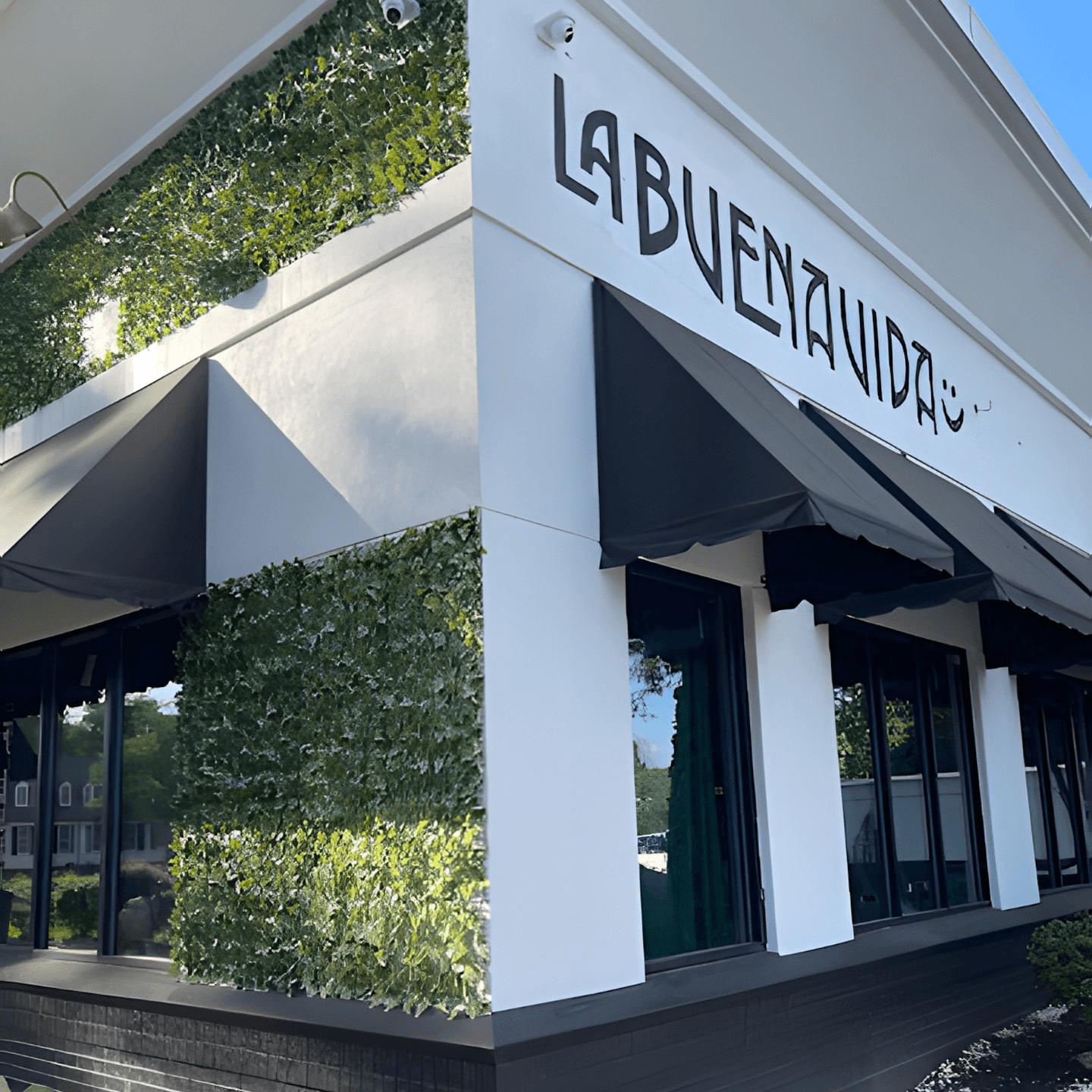 Welcome to La Buena Vida - Raleigh