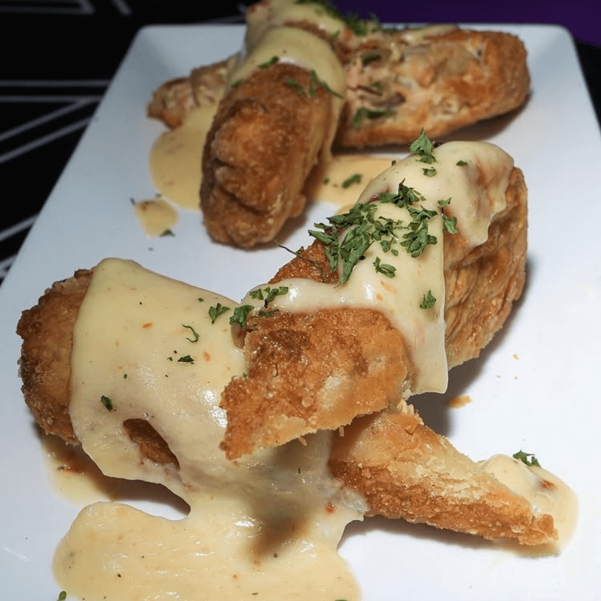 Phlavz gallery image #3