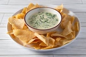 Espinaca Dip & Chips.