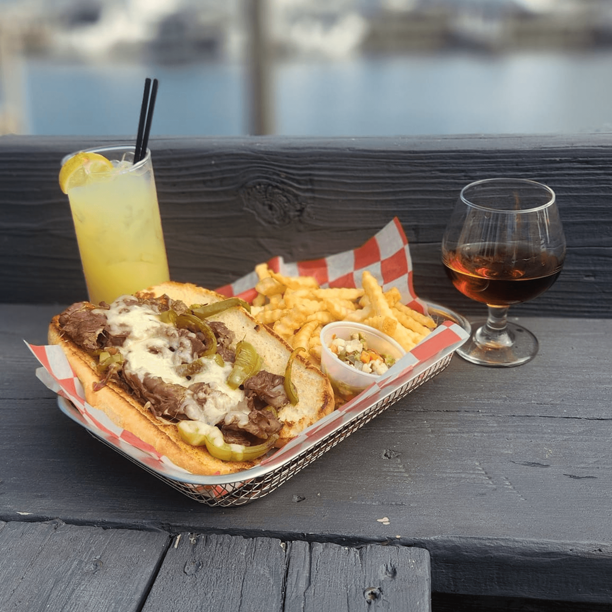 On the River Tavern & Mo’s Cigar Bar gallery image #4