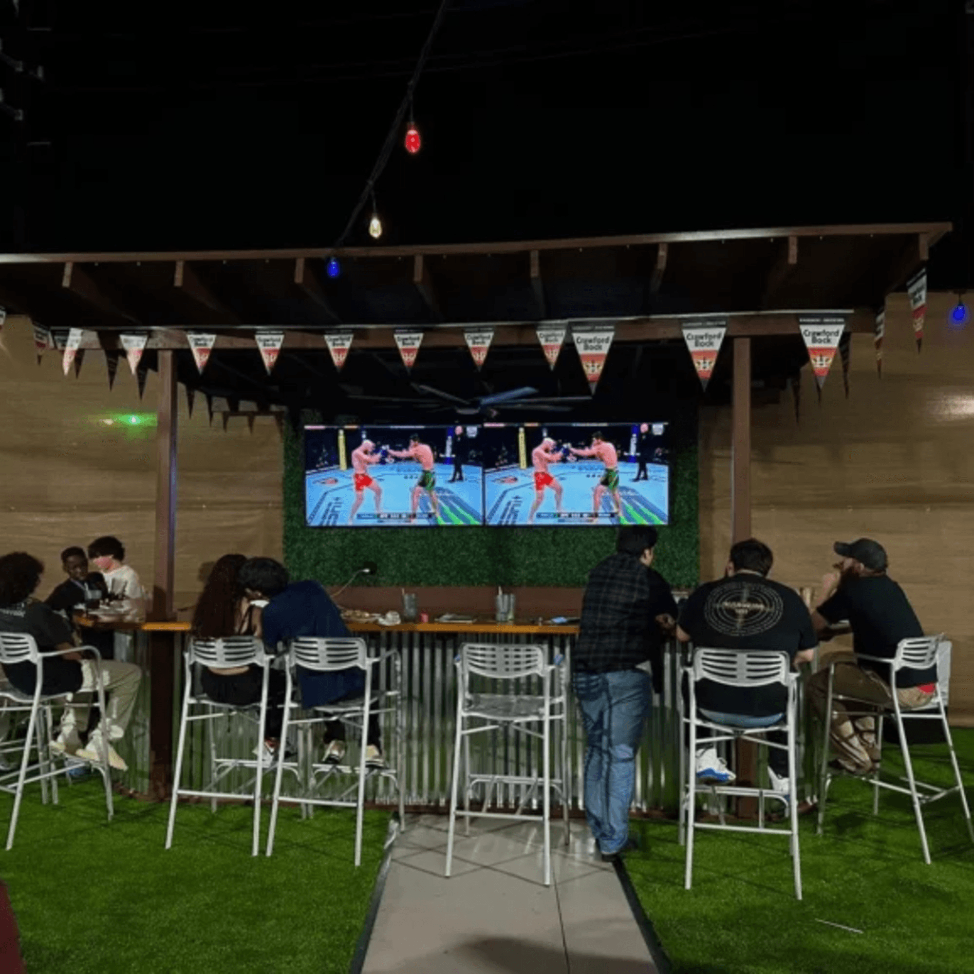 Wolfies Restaurant and Sports Bar gallery image #3