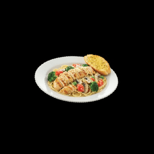 Indulge in Our Creamy Chicken Alfredo