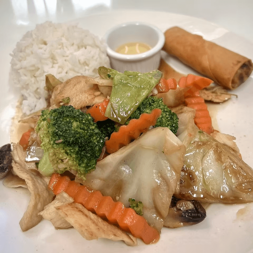 Vegetable Delight Chicken, Fried Dumpling, Rice.