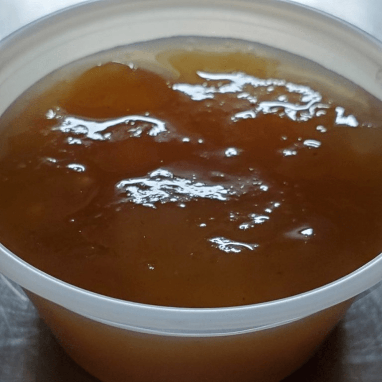 Sweet mango chutney.