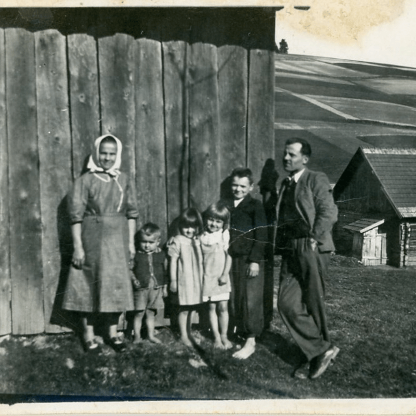 Family Recipes, Family-Owned   👨‍👩‍👧‍👦 