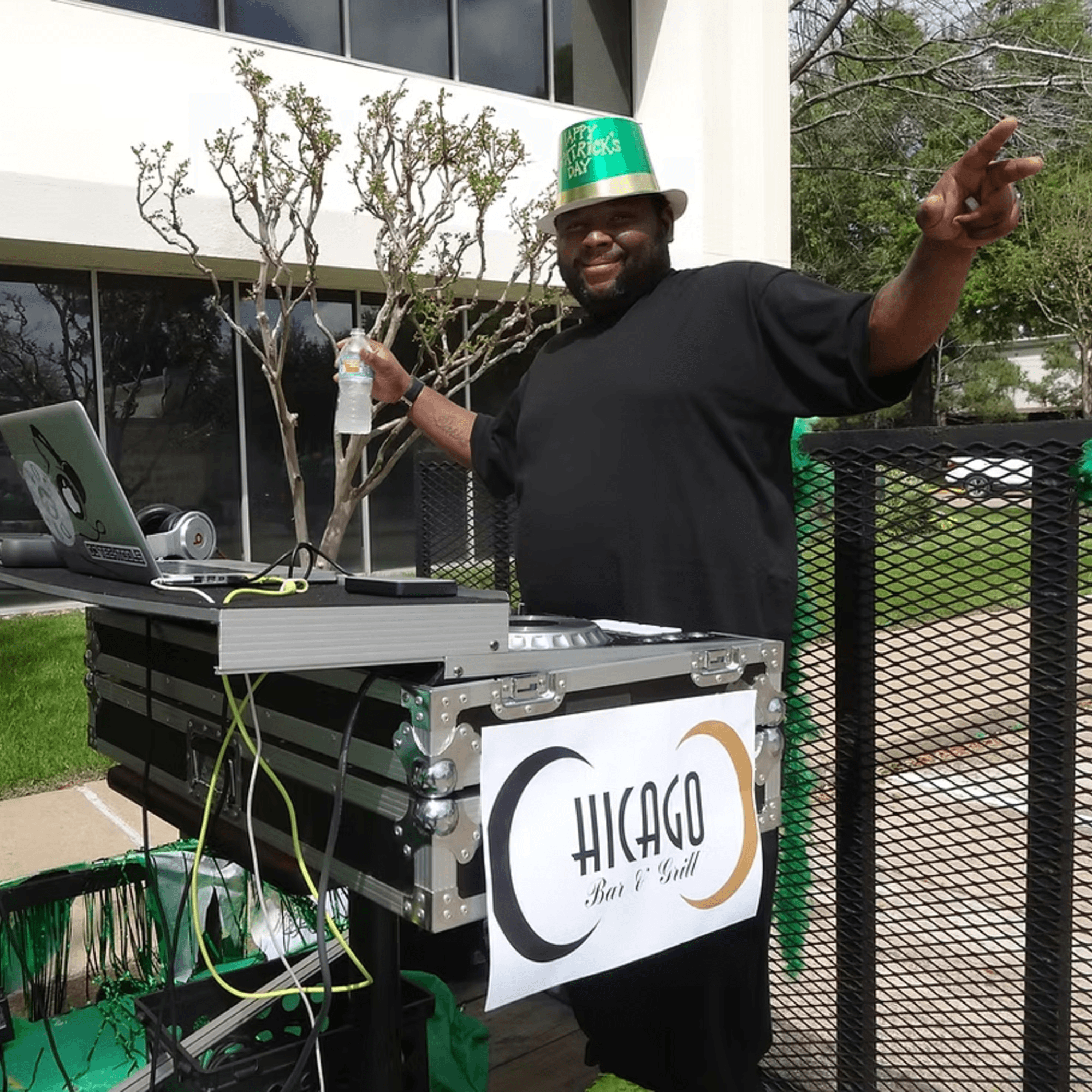 Chicago Bar & Grill gallery image #15