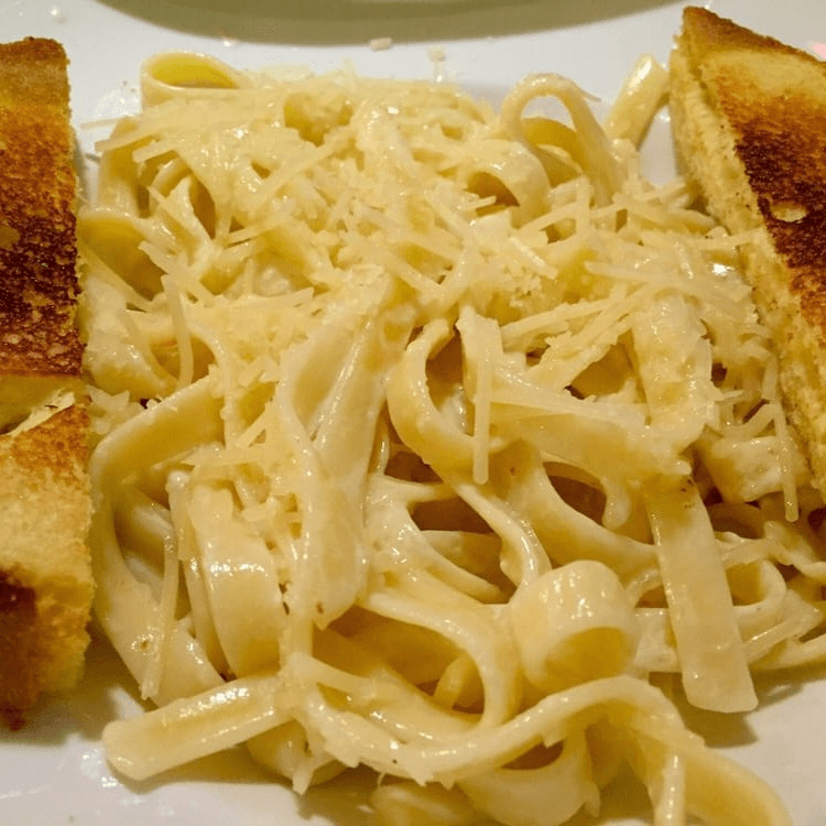 Fettuccini Alfredo.