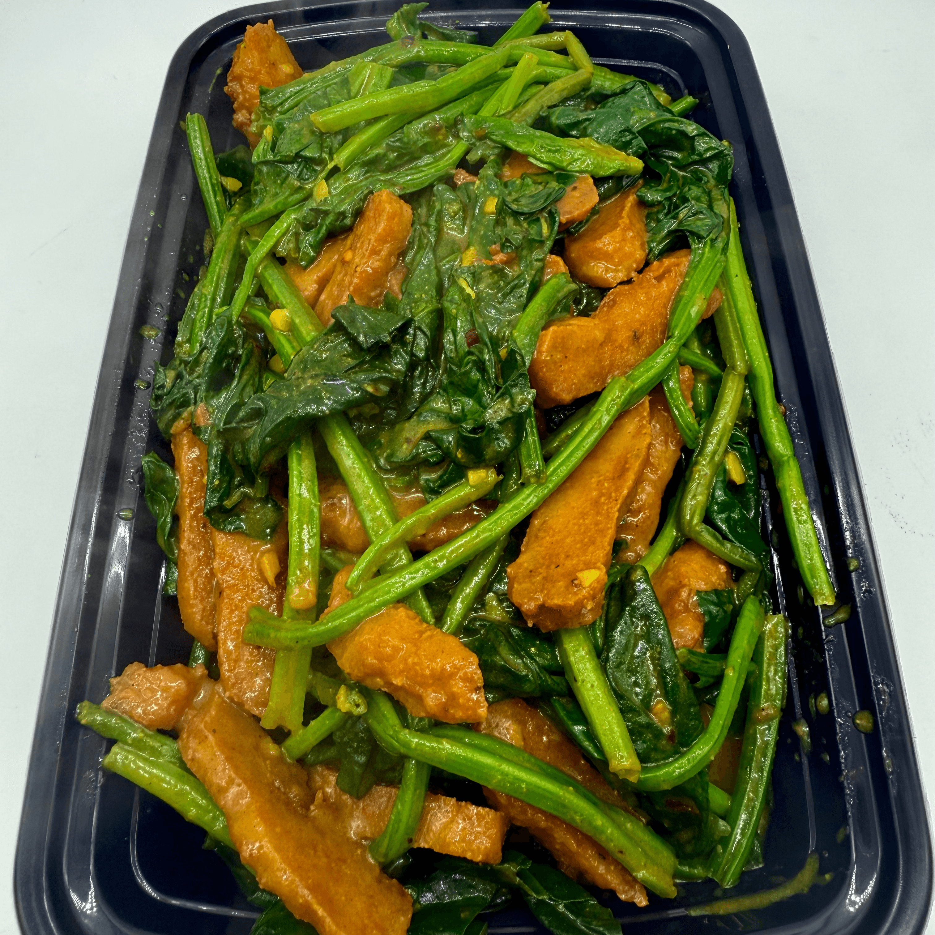 Chicken with Spinach in Curry Sauce.