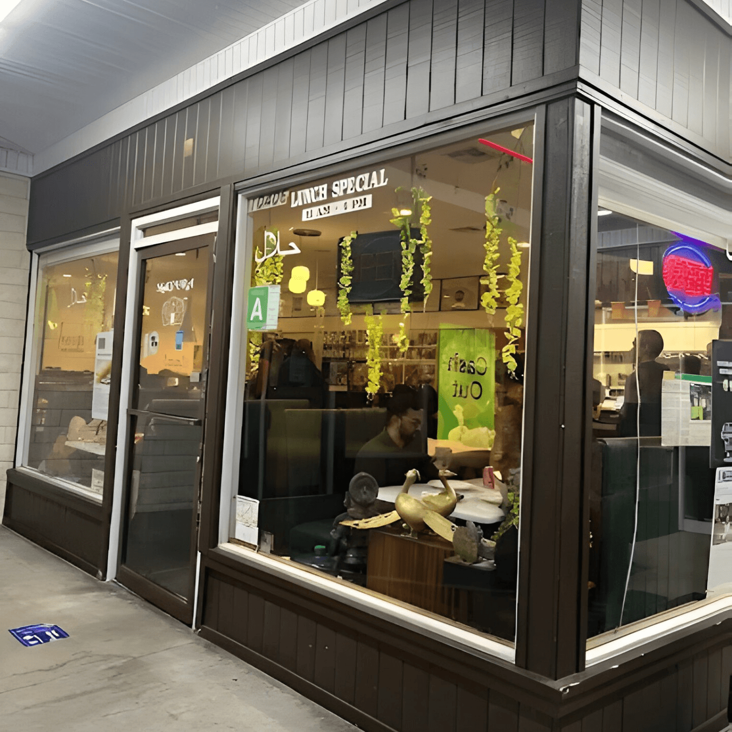 Welcome to Navaa Indian Bistro