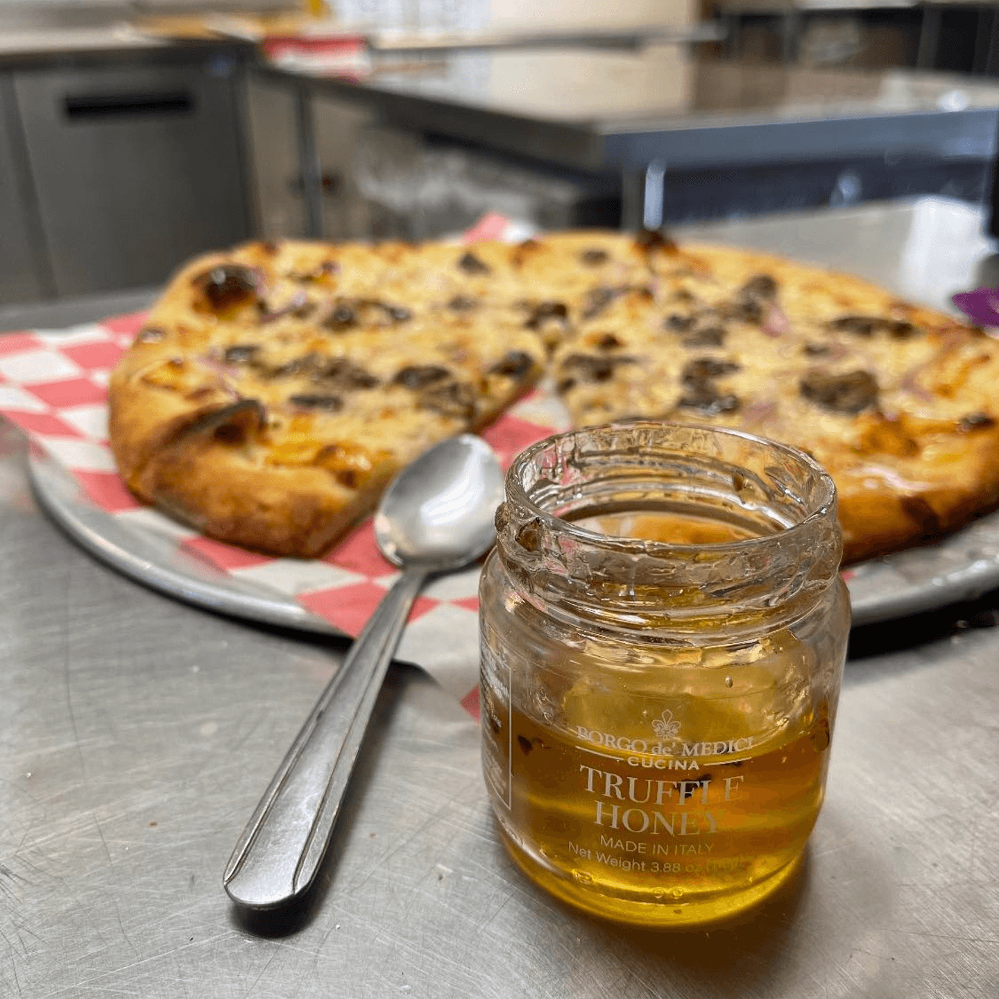 Proudly Serving Las Vegas's Best Pizza