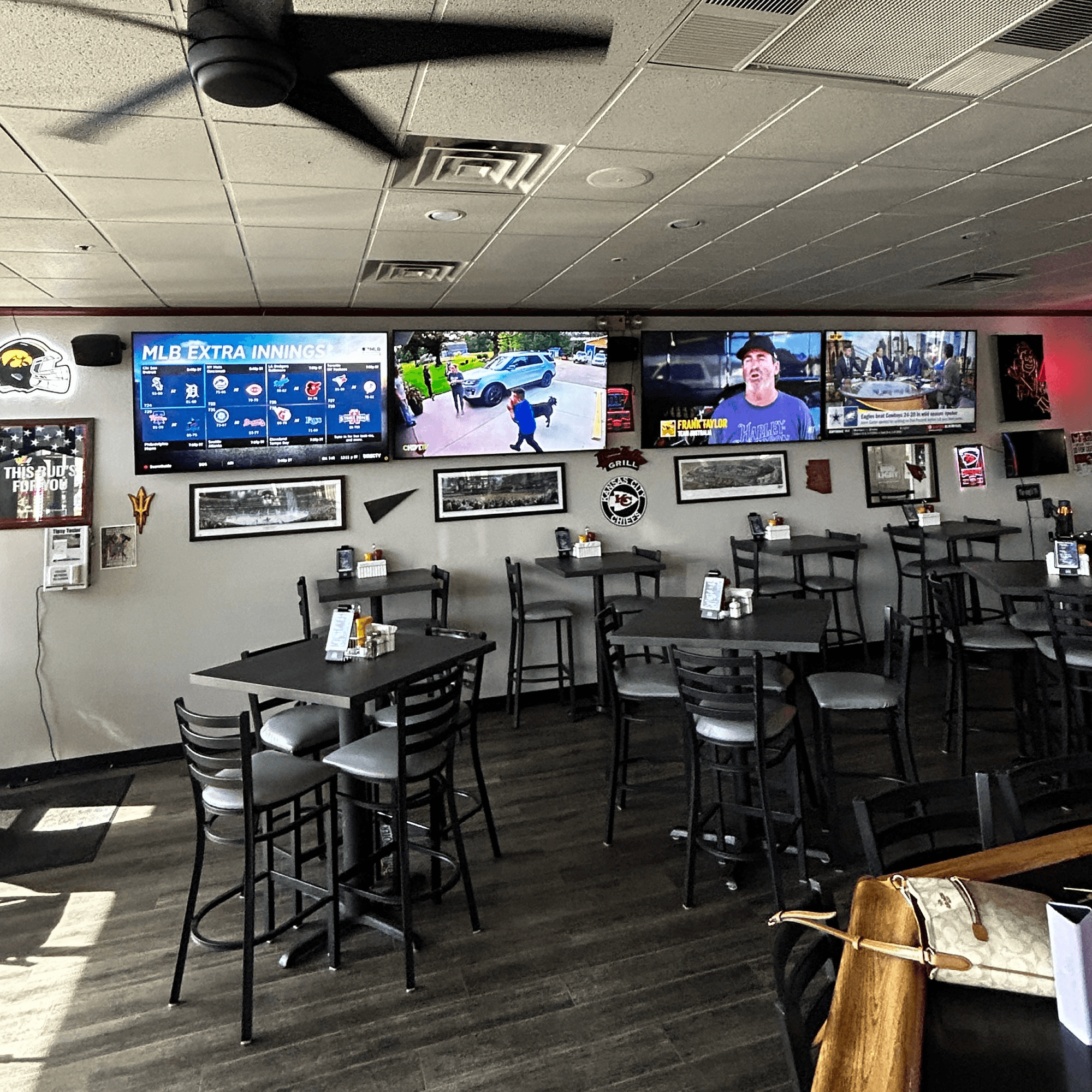 Moon Valley Grill & Patio  gallery image #1