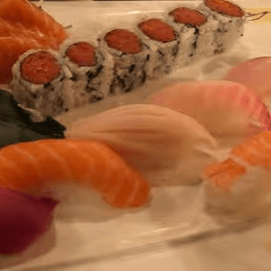 Sushi & sashimi (for 1).