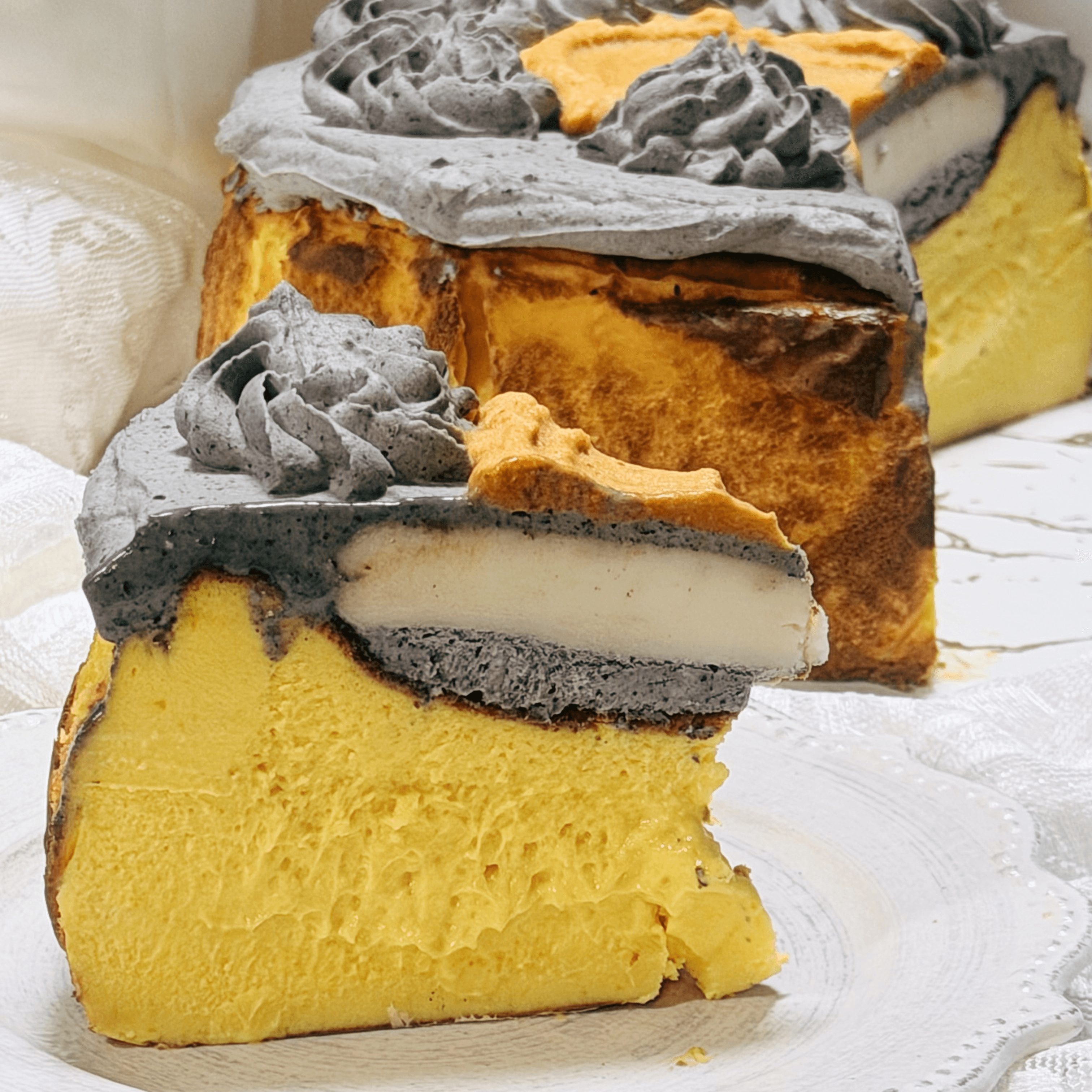 Pumpkin Mochi Basque Slice南瓜黑芝麻麻薯巴斯克切块.