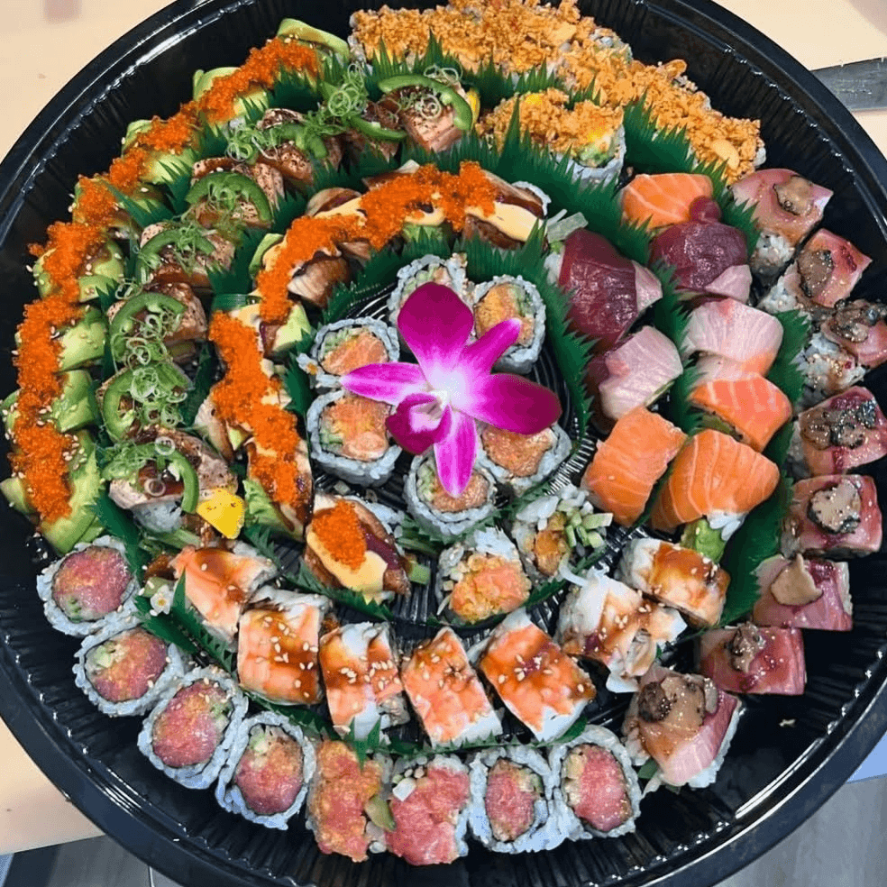 MIXED SUSHI TRAY.