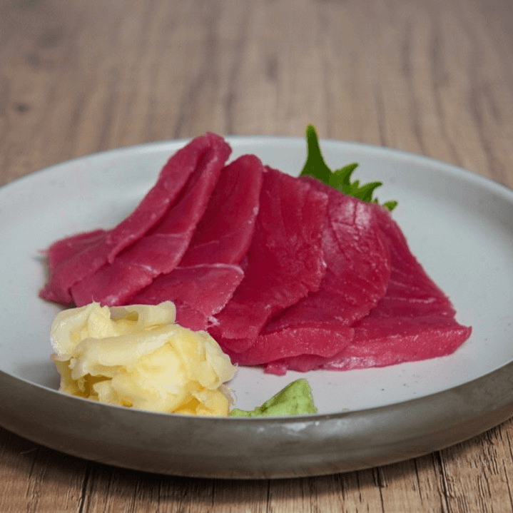 Tuna Sashimi　まぐろ刺身.
