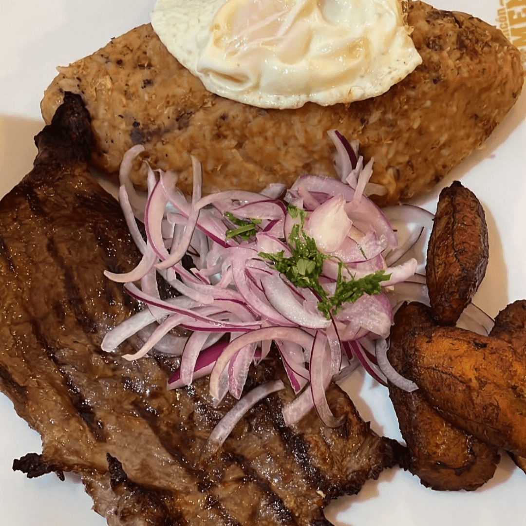 Tacu-Tacu Traditional.