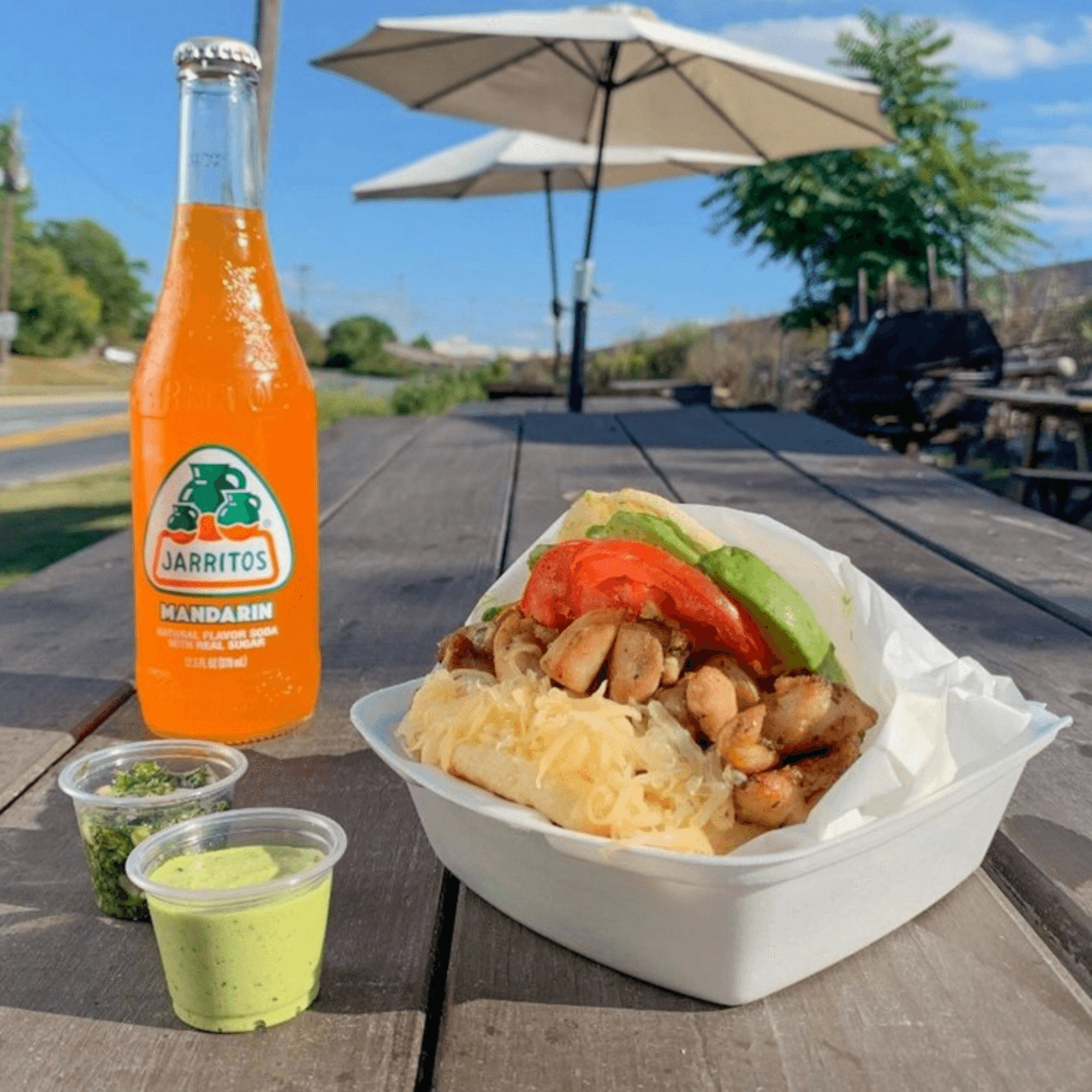 Chellas Arepa Kitchen gallery image #9