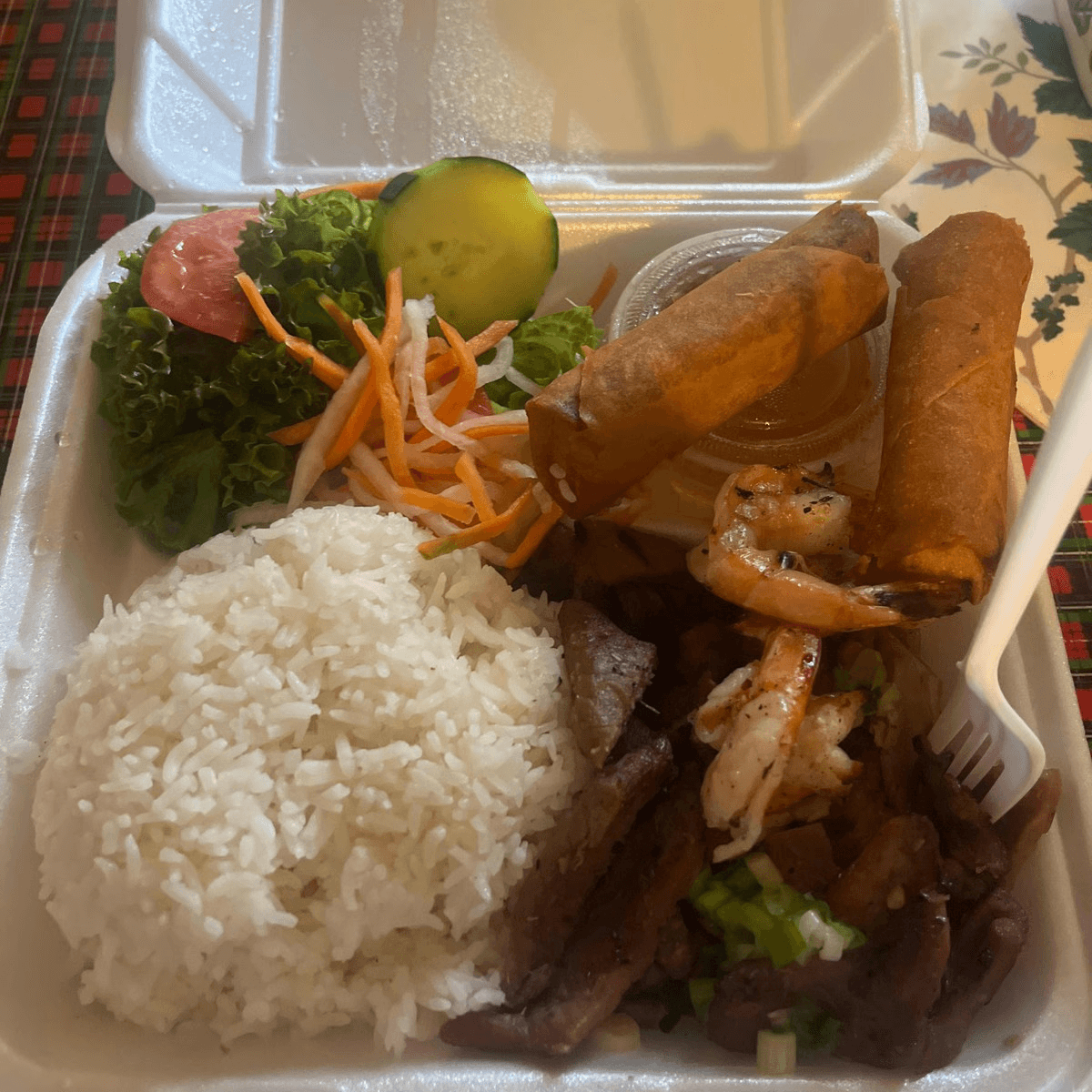 Com - Combination Rice plate.