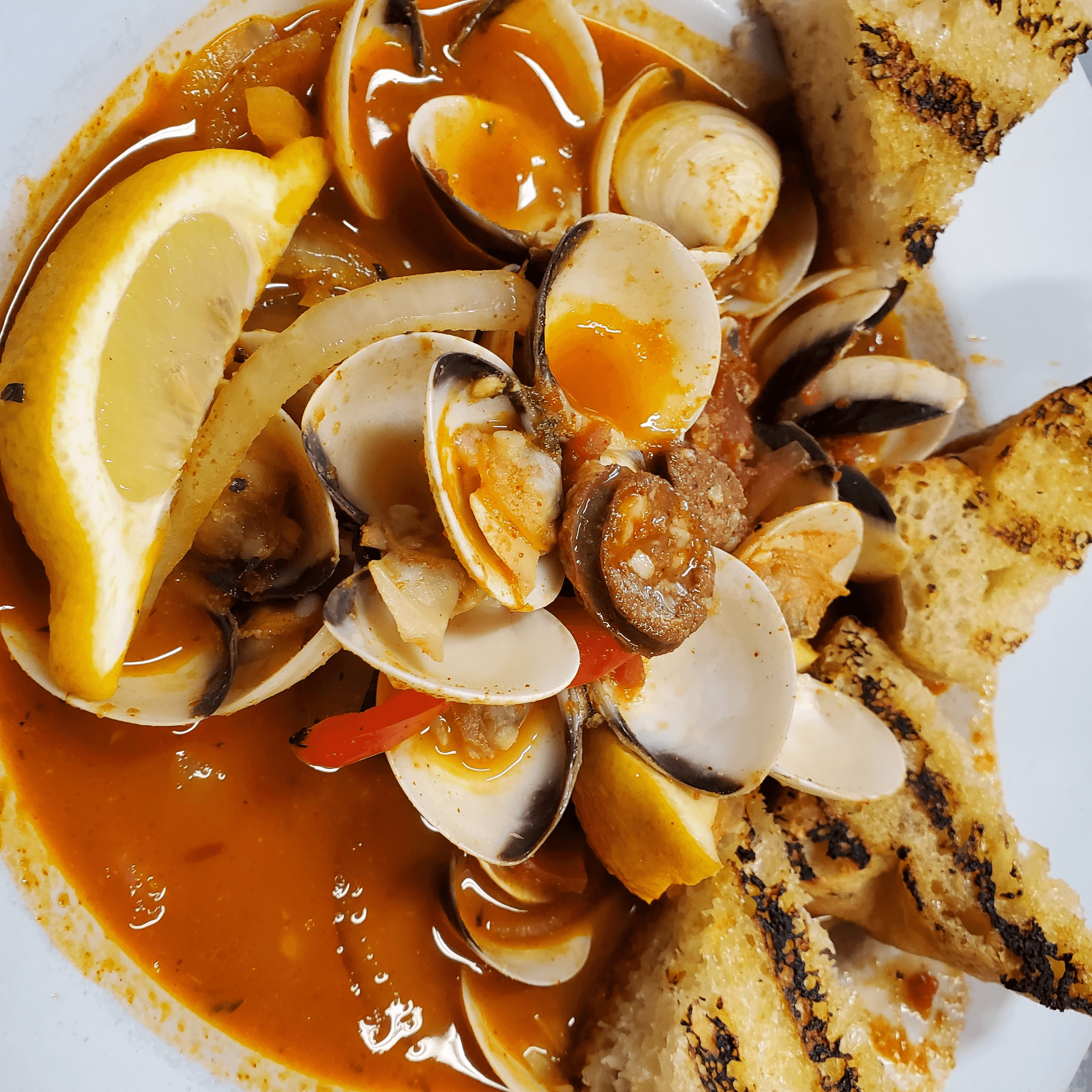 1lb Mediterranean Clams.